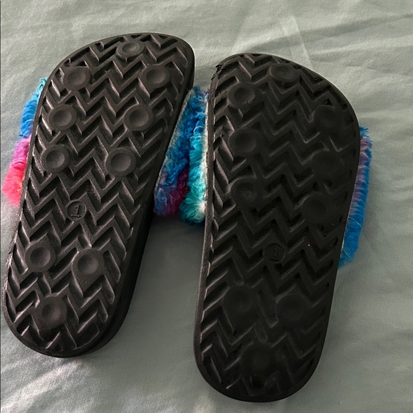 Skechers Kids Rainbow Fuzzy Slide Sandals - Black Base - Picture 4 of 6